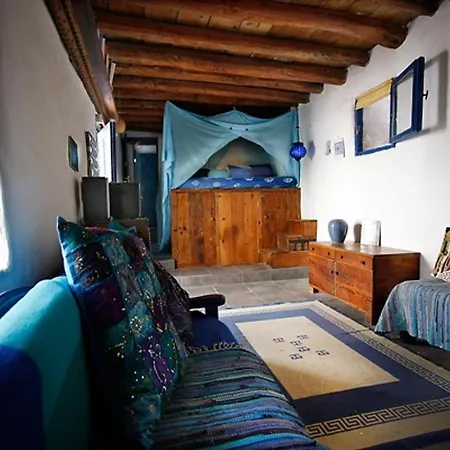 Vakantiehuis 3-bed Island - Garden Terrace & Sunset Views Lachaniá