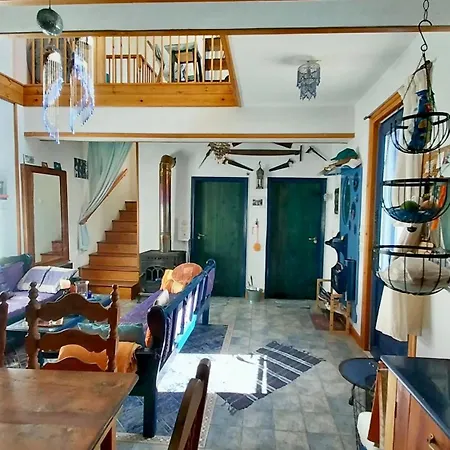 3-bed Island - Garden Terrace & Sunset Views Lachaniá